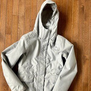 The North Face Women's Triclimate Jacket. Size XS, very good condition.